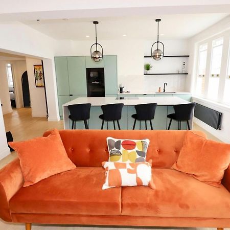 Newly Refurbished W/ River Views London Eksteriør billede