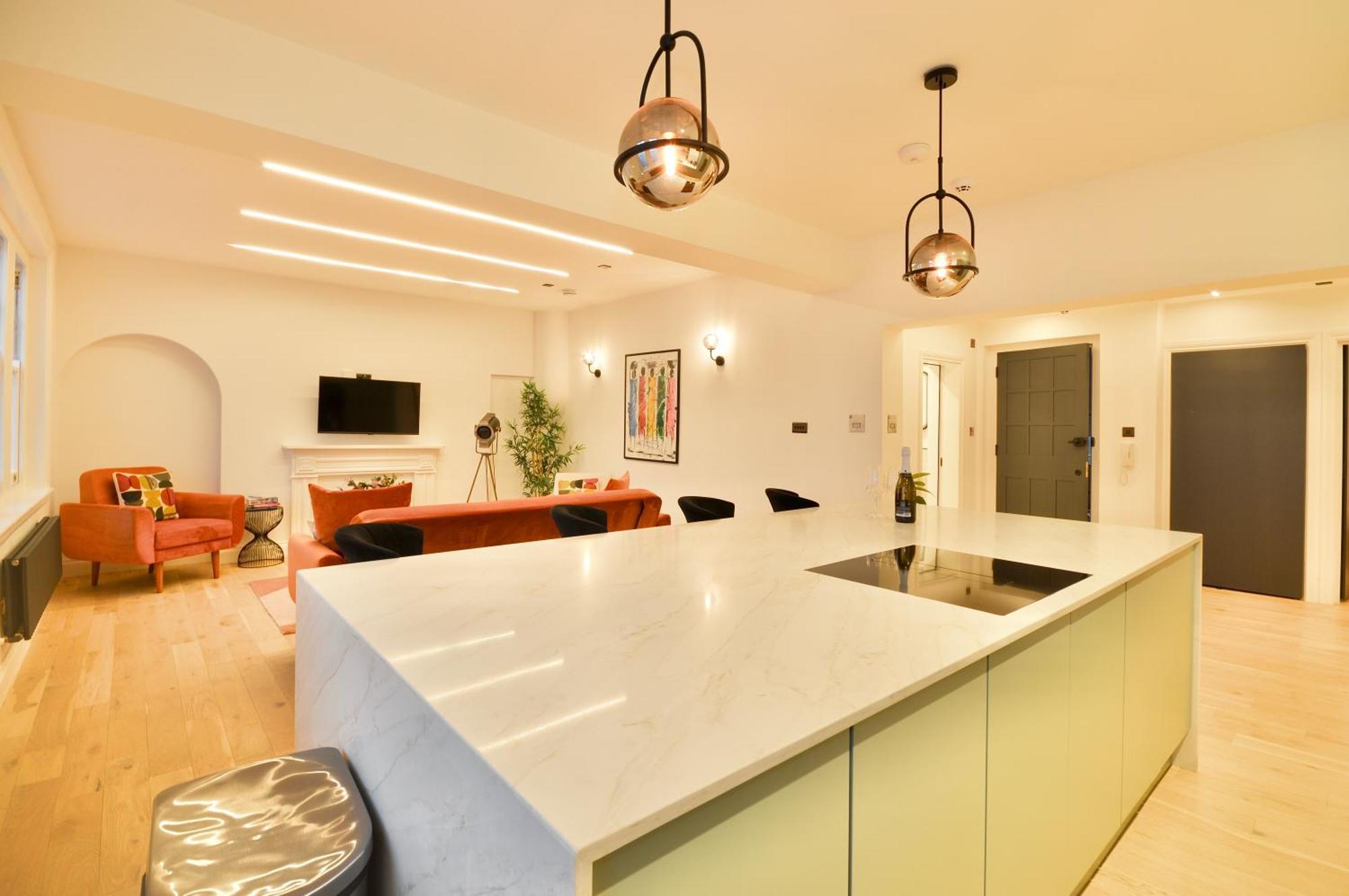 Newly Refurbished W/ River Views London Eksteriør billede
